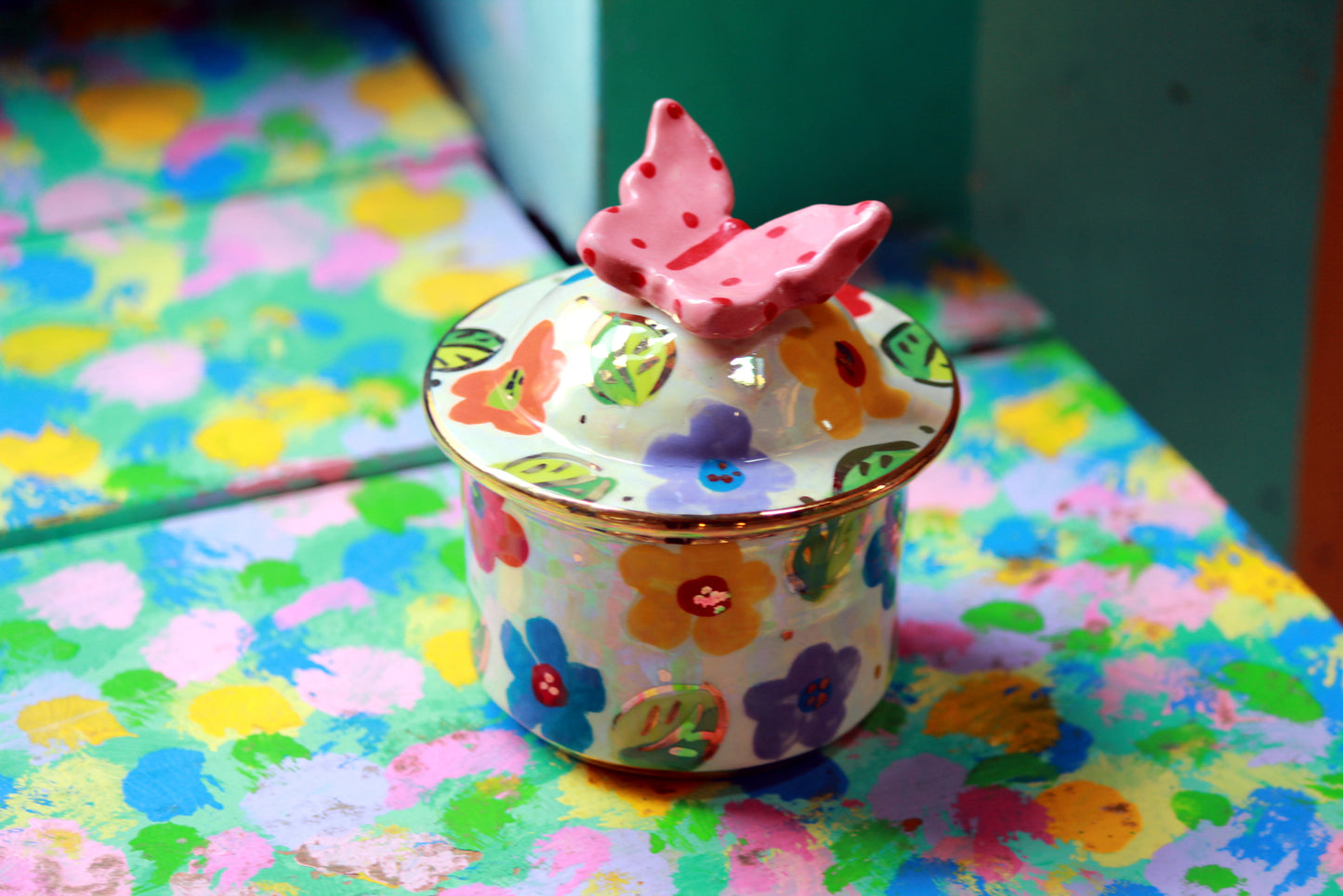 Tiny Pot with Butterfly