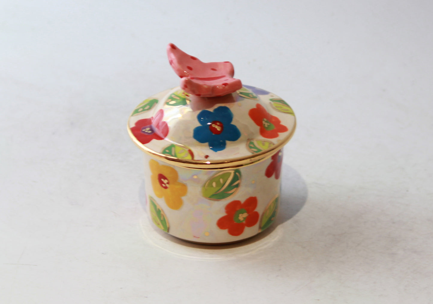 Tiny Pot with Butterfly