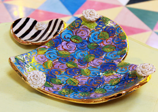 Giant Heart Shaped Dish Blue Rosebush
