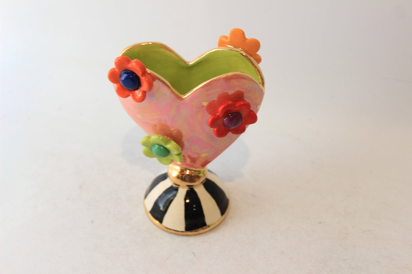 Daisy Studded Baby Heart Vase Pink