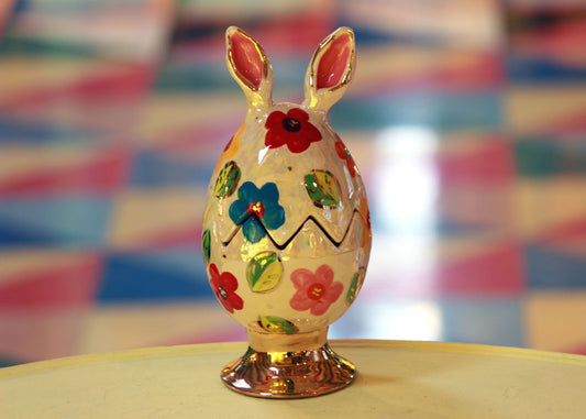 Easter Egg with Ears Daisies