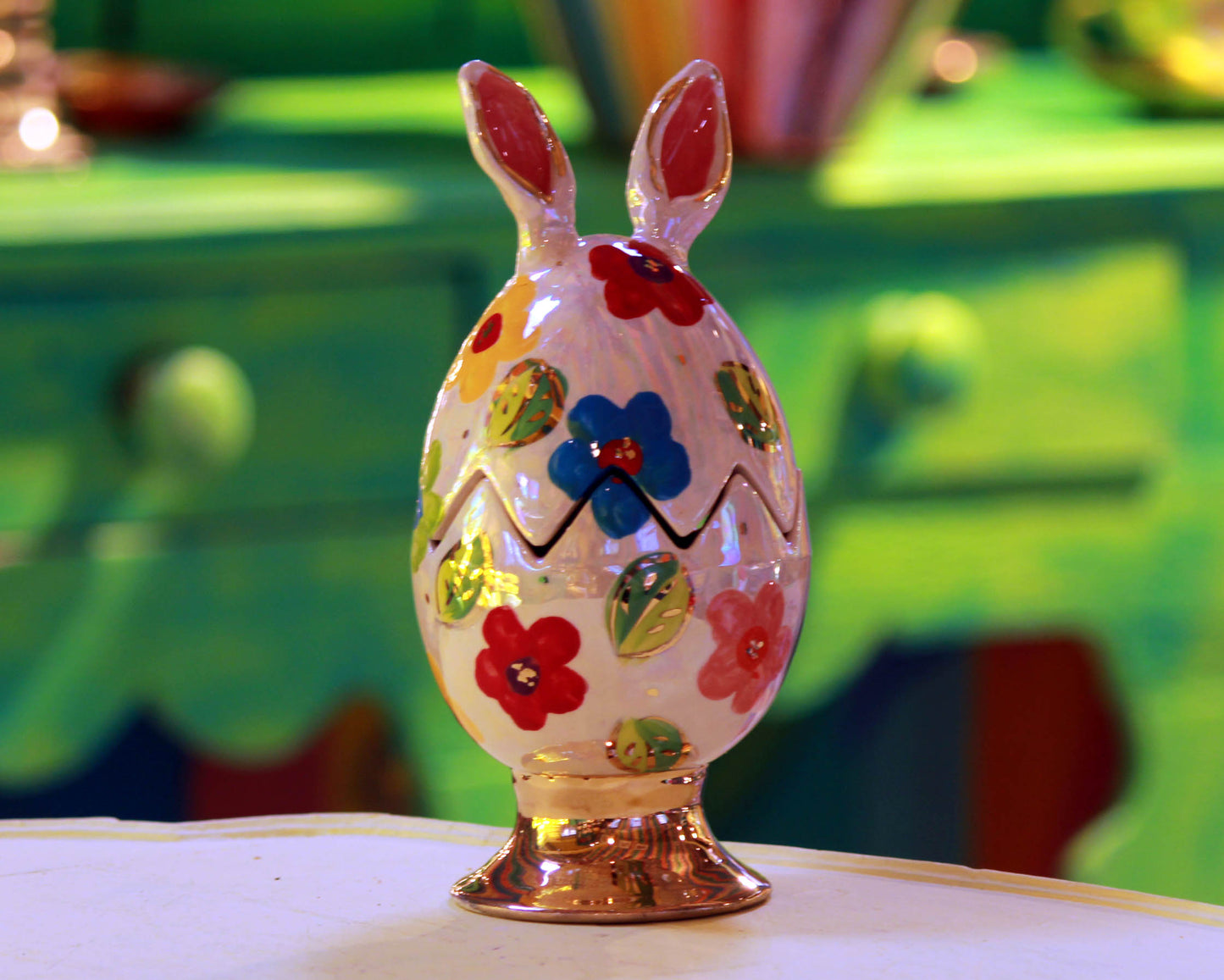 Easter Egg with Ears Daisies
