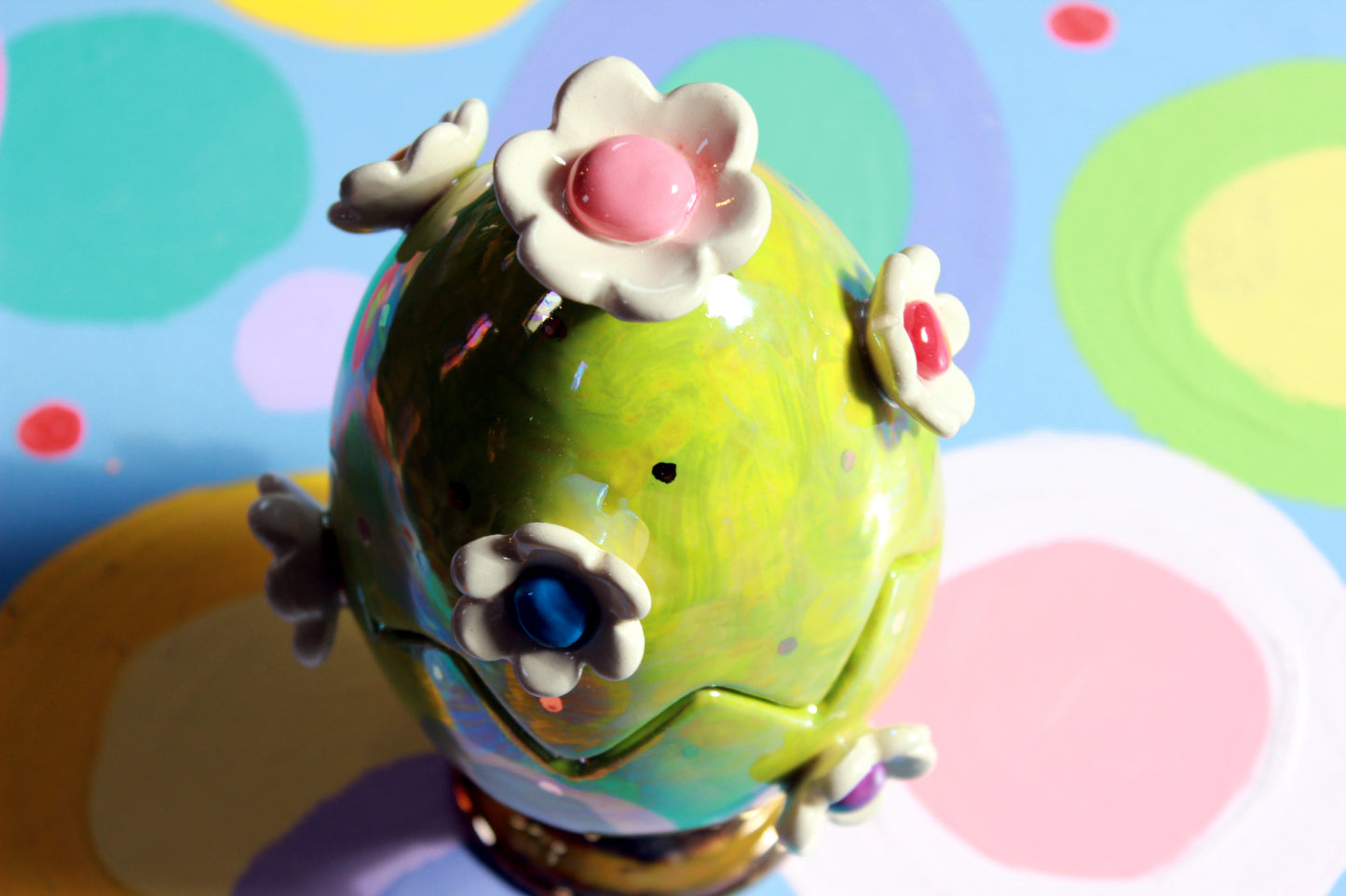 Daisy Studded Easter Egg Green