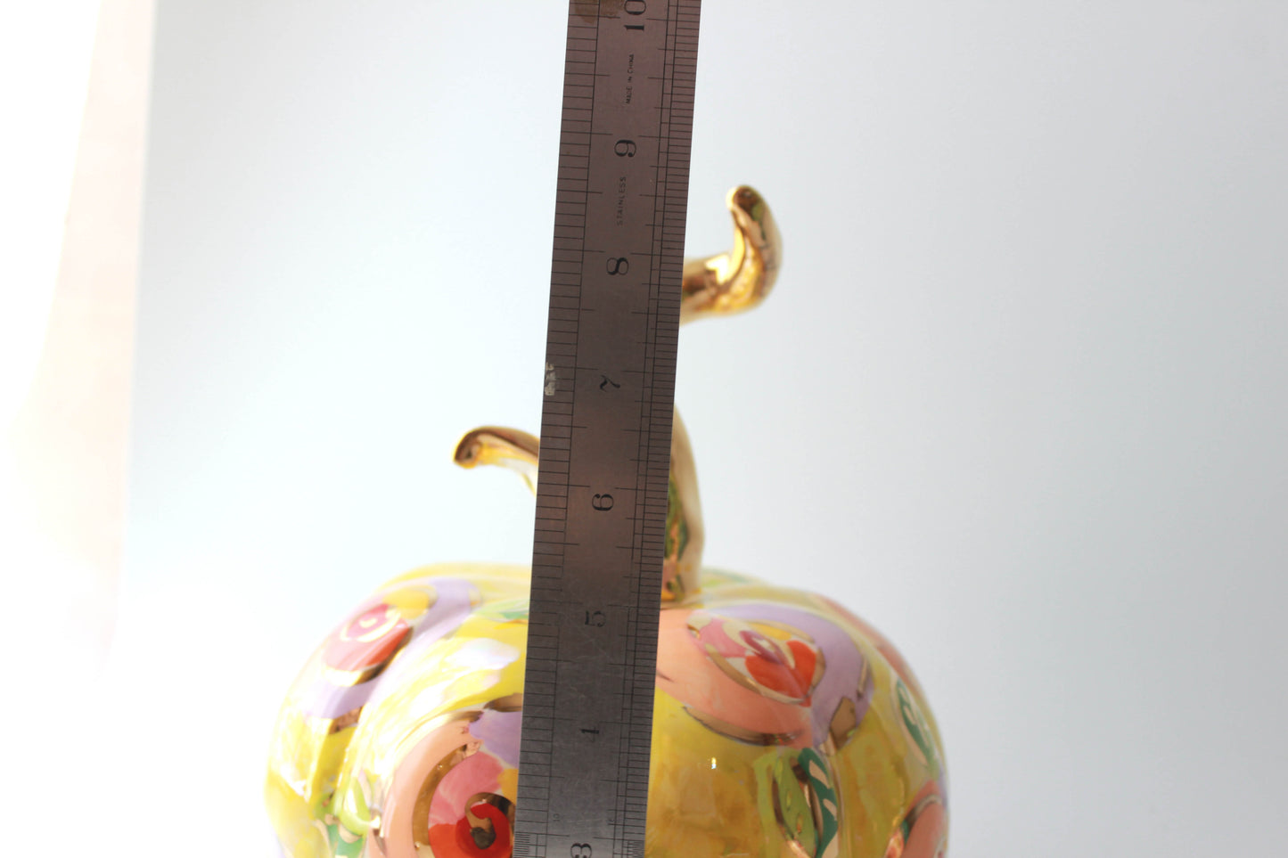 Large Pumpkin Gold New Rose Yellow