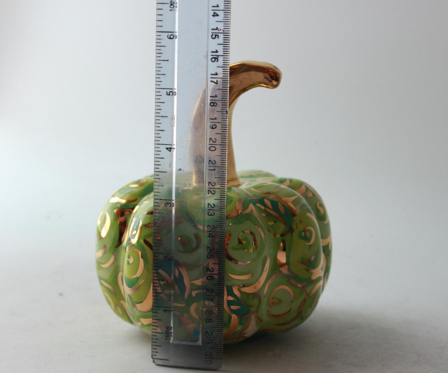 Small Pumpkin Green Rosebush