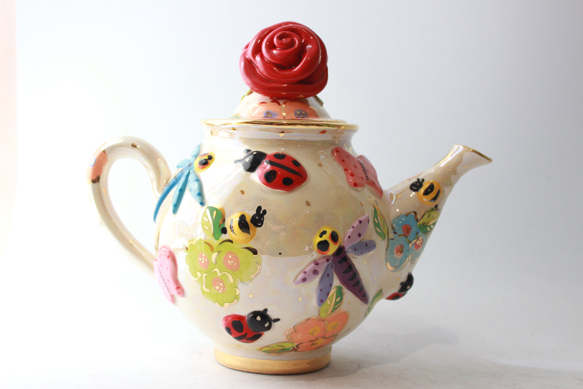 Medium Teapot in Bugs