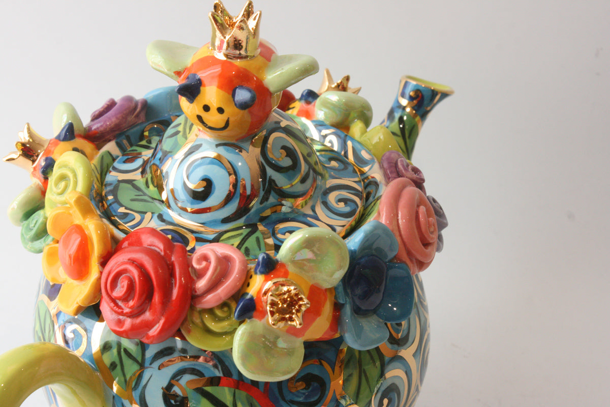 Bee Teapot Blue Rosebush - MaryRoseYoung