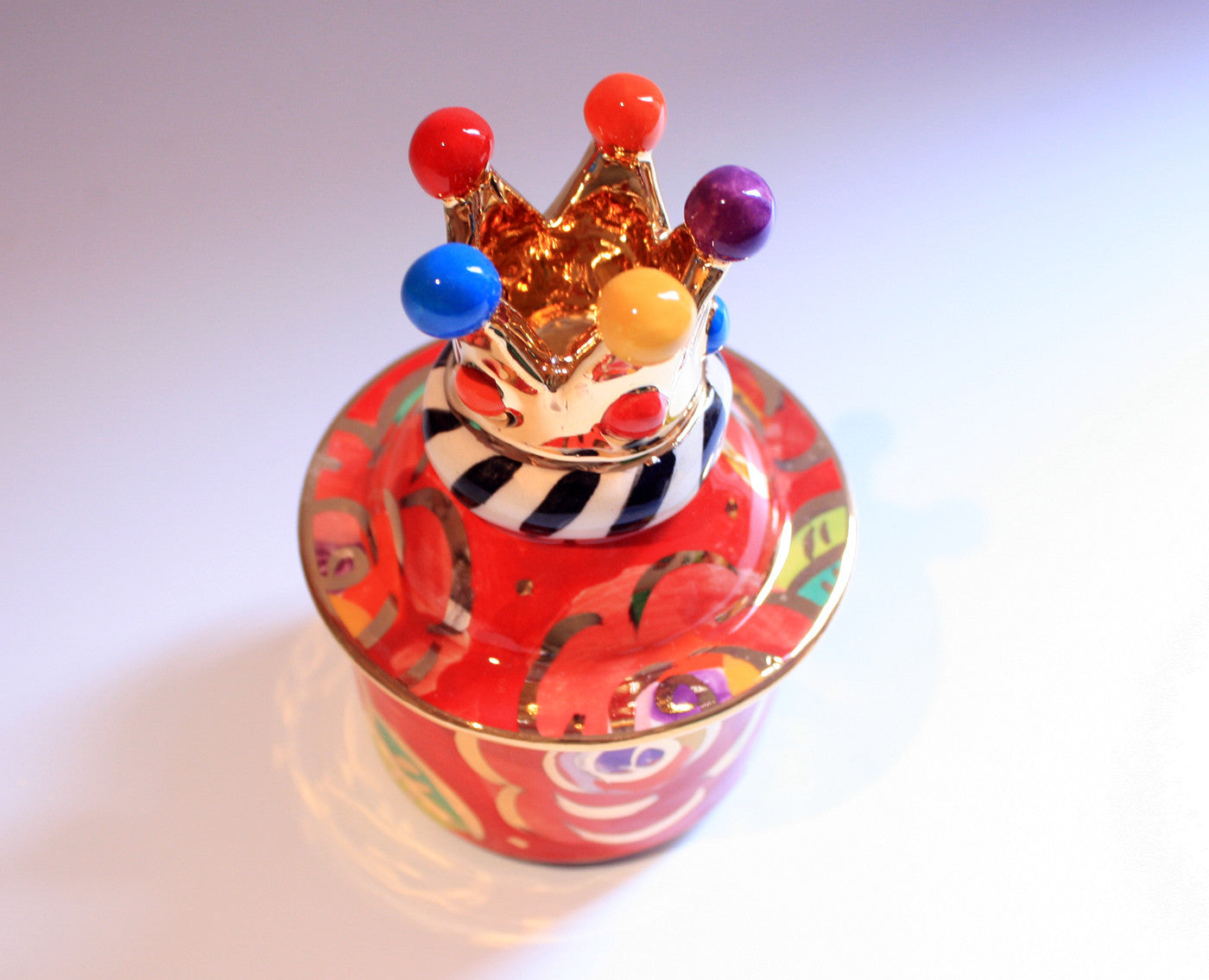 Tiny Crown Lidded Pot Roses on Red - MaryRoseYoung