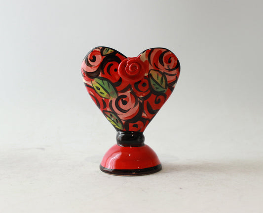 Baby Heart Vase in Red Rosebush