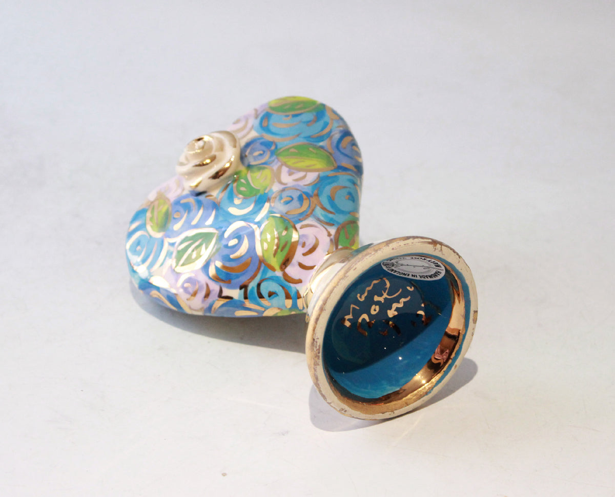 Baby Heart Vase in Blue Rosebush