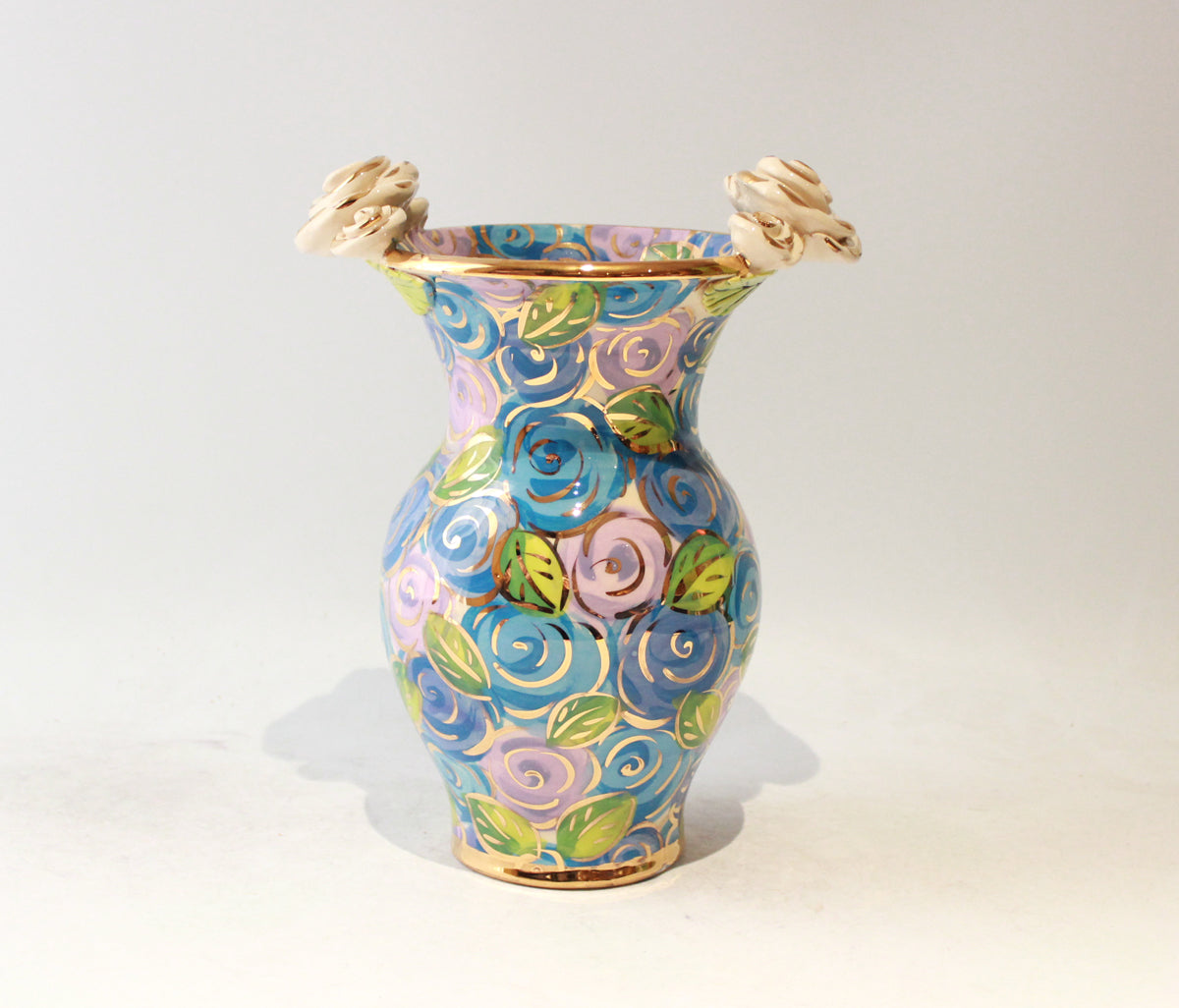 Medium Rose Edged Vase in Blue Rosebush