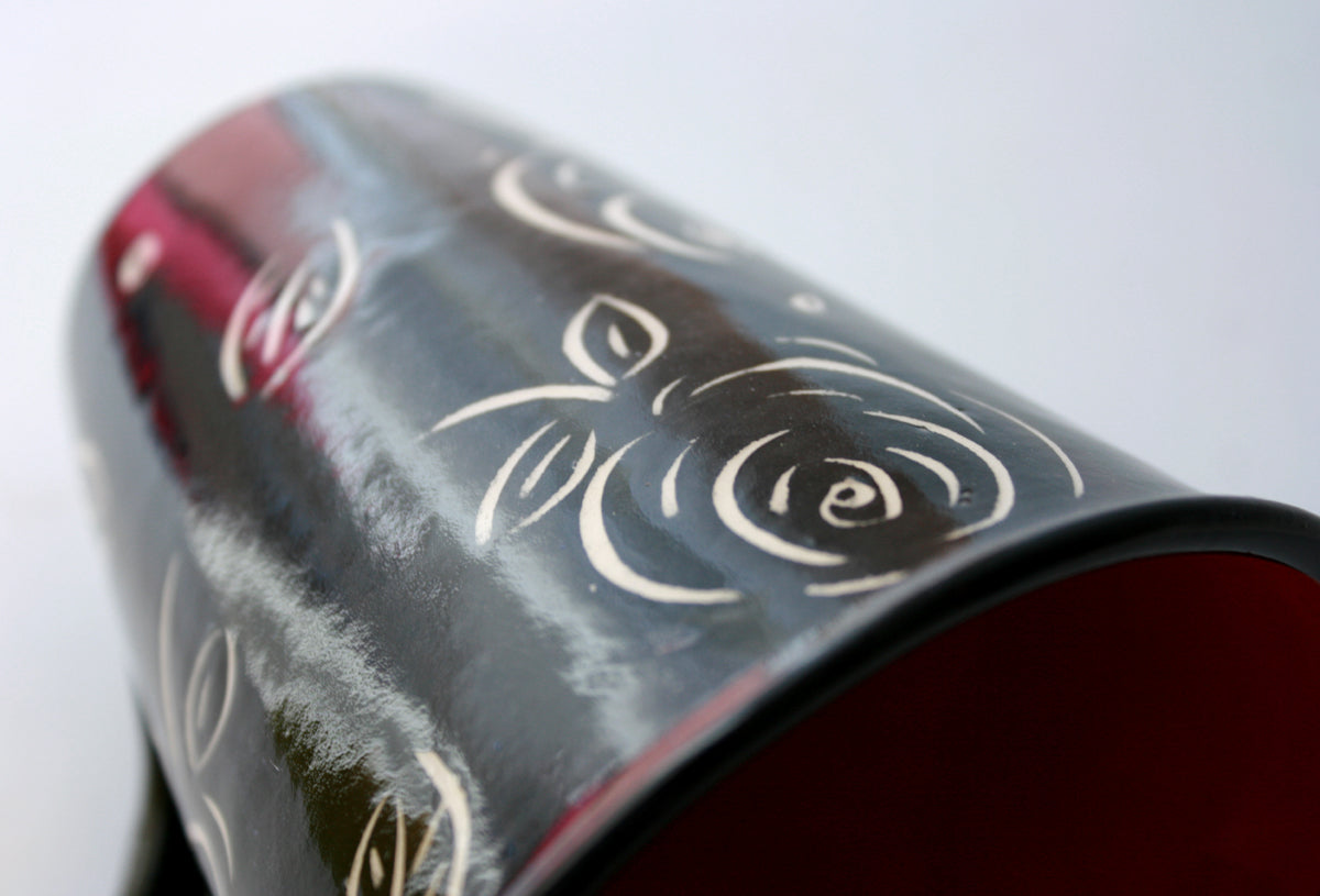 New Shape Large Mug in Black Etch