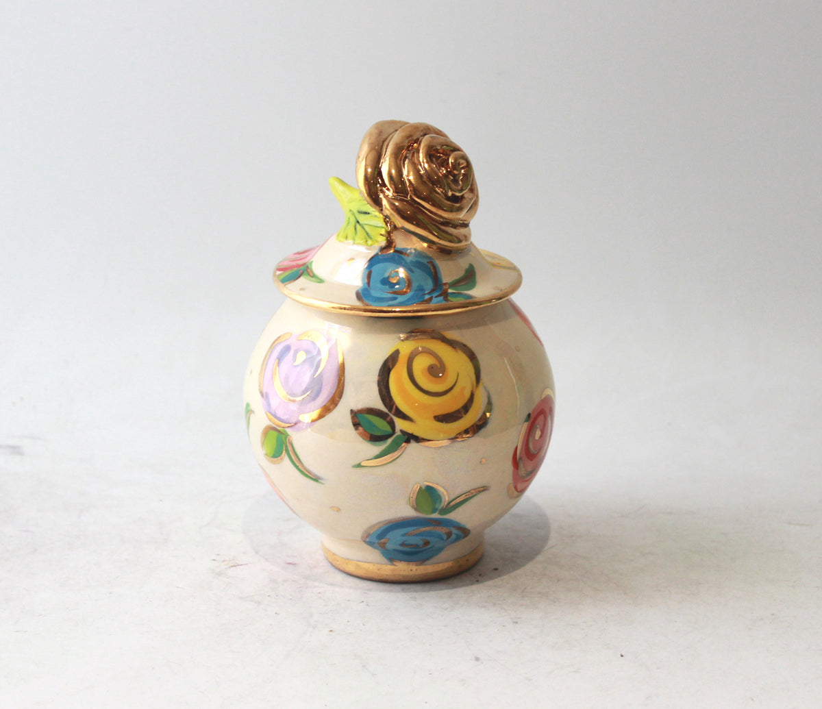 Rose Lidded Tea Caddy in Rosebud