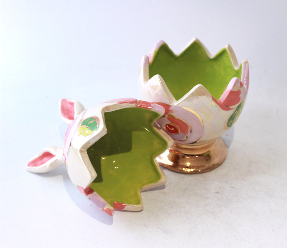 Easter Egg with Ears in Gold New Rose