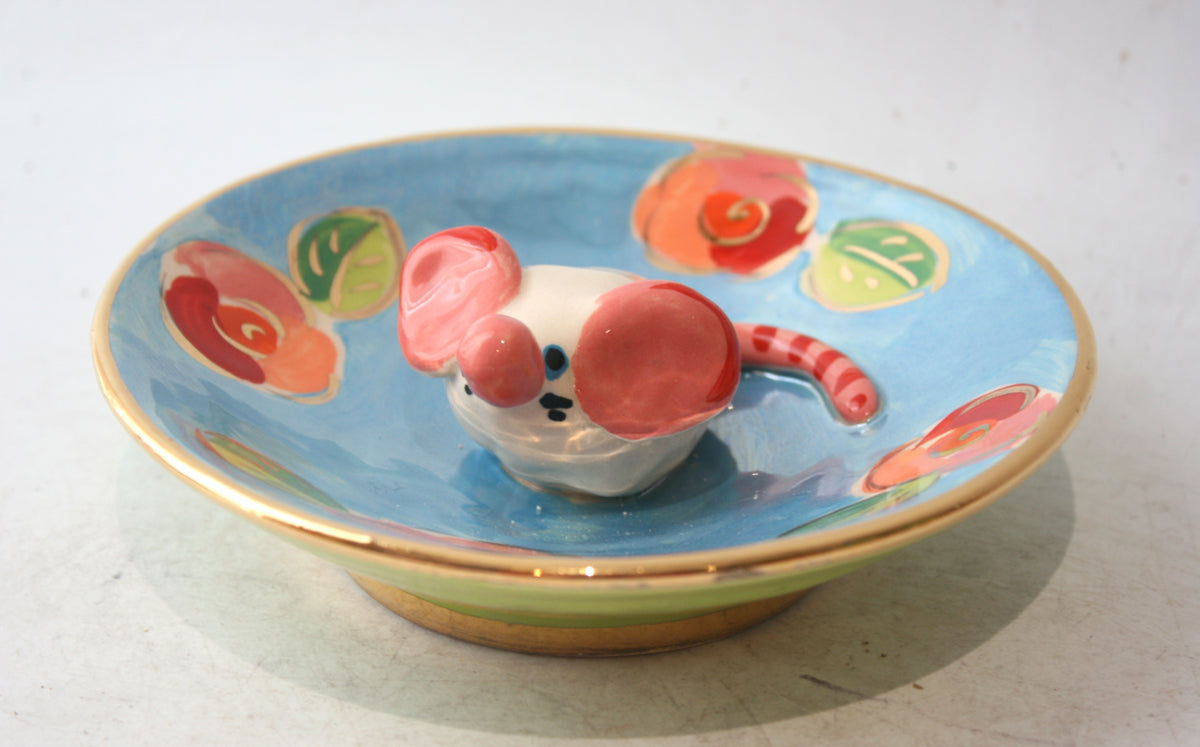 Saucer with Mouse in Gold New Rose on Blue