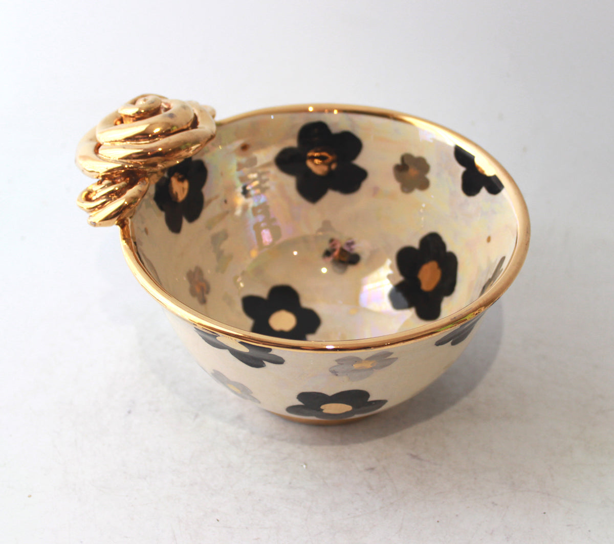 Noodle Bowl in Black and White Daisy