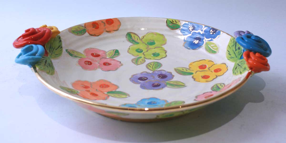 Rose Edged Dinner Plate in Petit Fleur