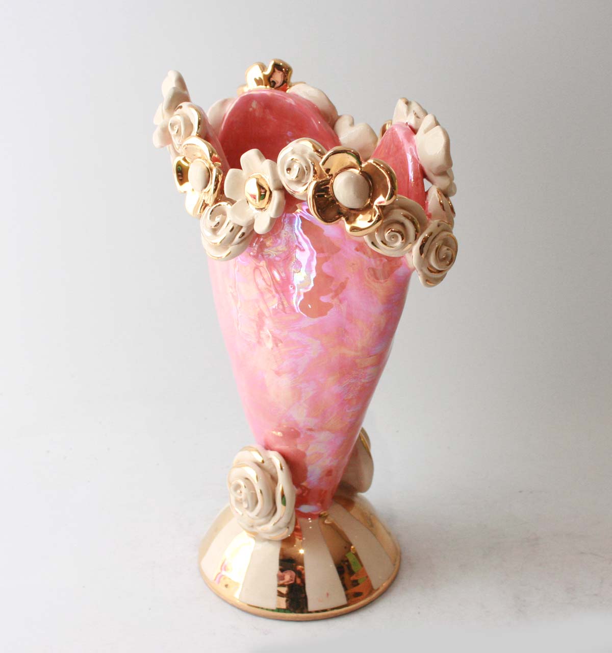 Medium Multiflower Encrusted Heart Vase in Iridescent Pink