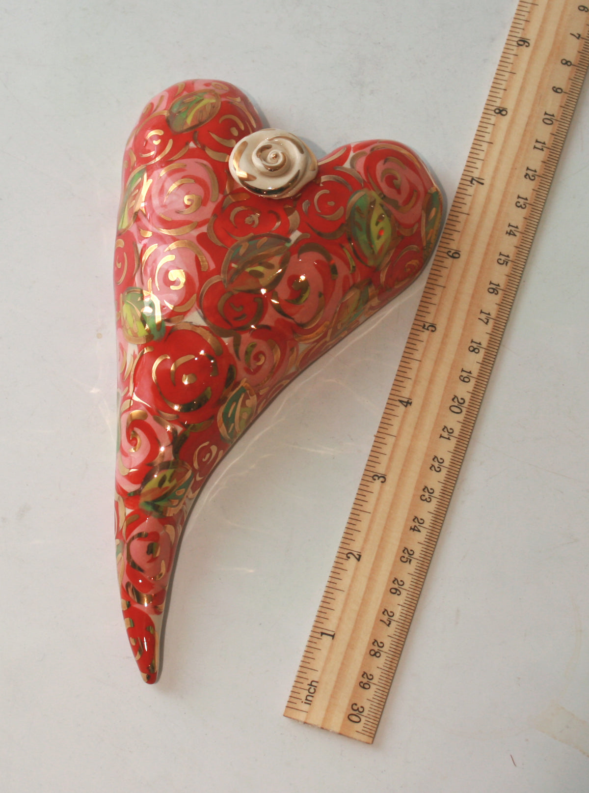 Curly Wall Hanging Heart in Red Rosebush