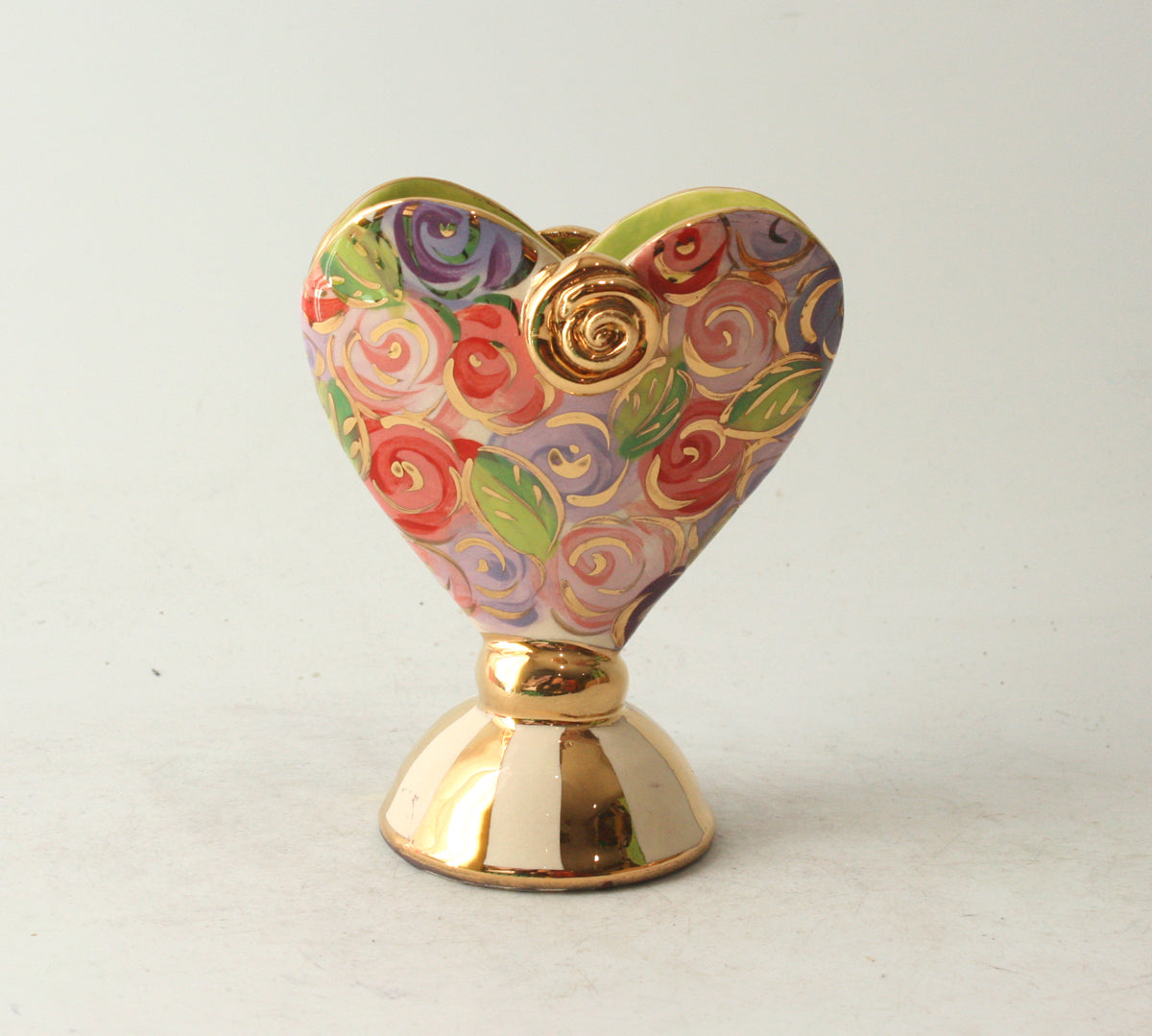 Baby Heart Vase in Pink Rosebush
