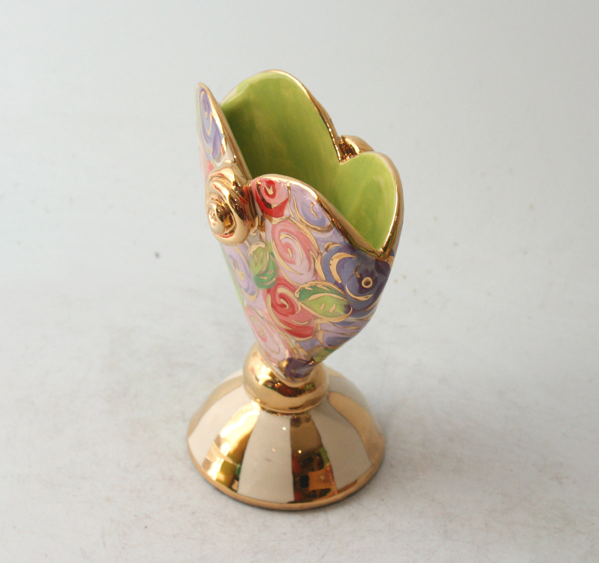 Baby Heart Vase in Pink Rosebush