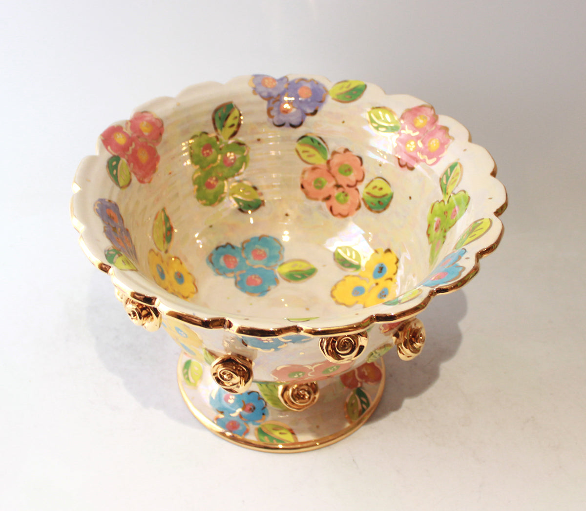 Rose Studded Salad Bowl on Plinth in Petit Fleur