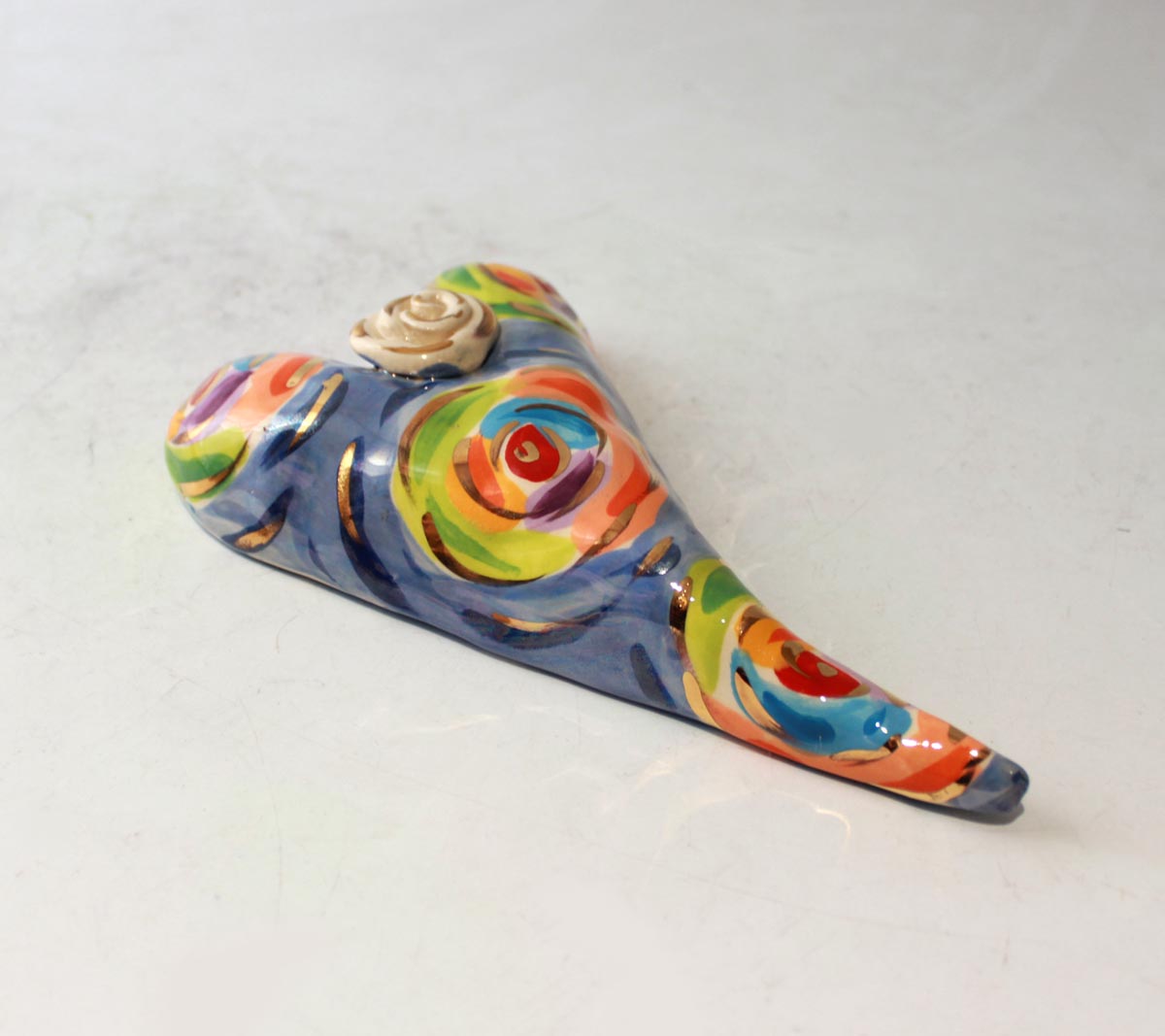 Curly Wall Hanging Heart in Swirls