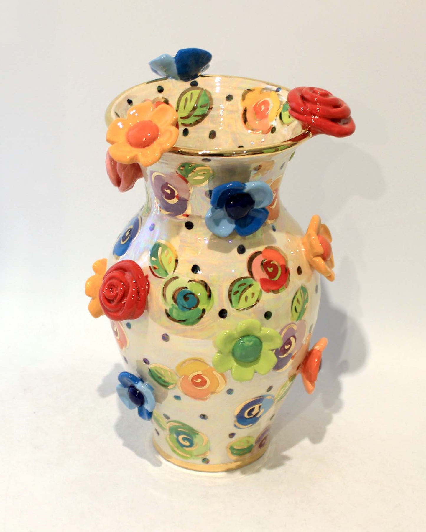 Large Multiflower Studded Vase Rosebuds on Polka