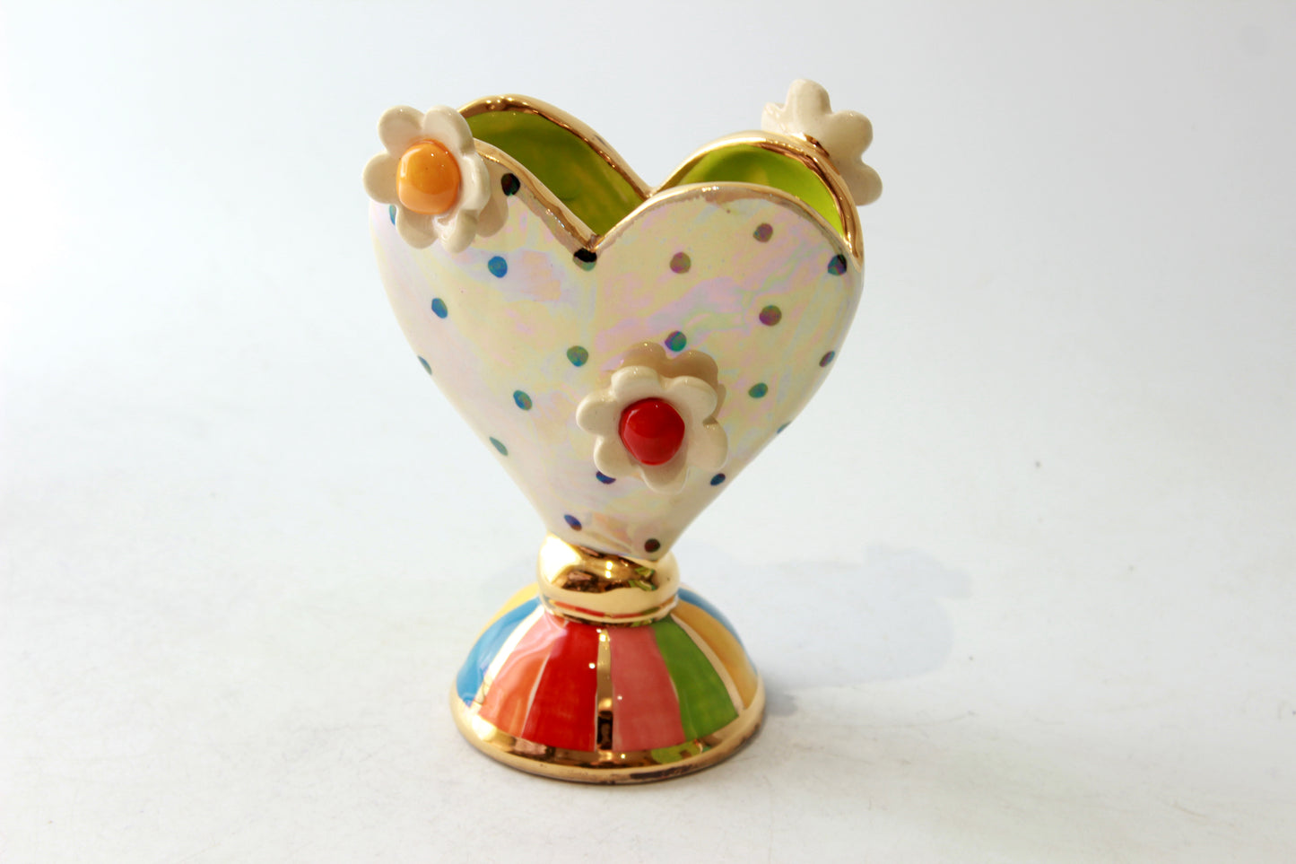 Daisy Studded Baby Heart vase