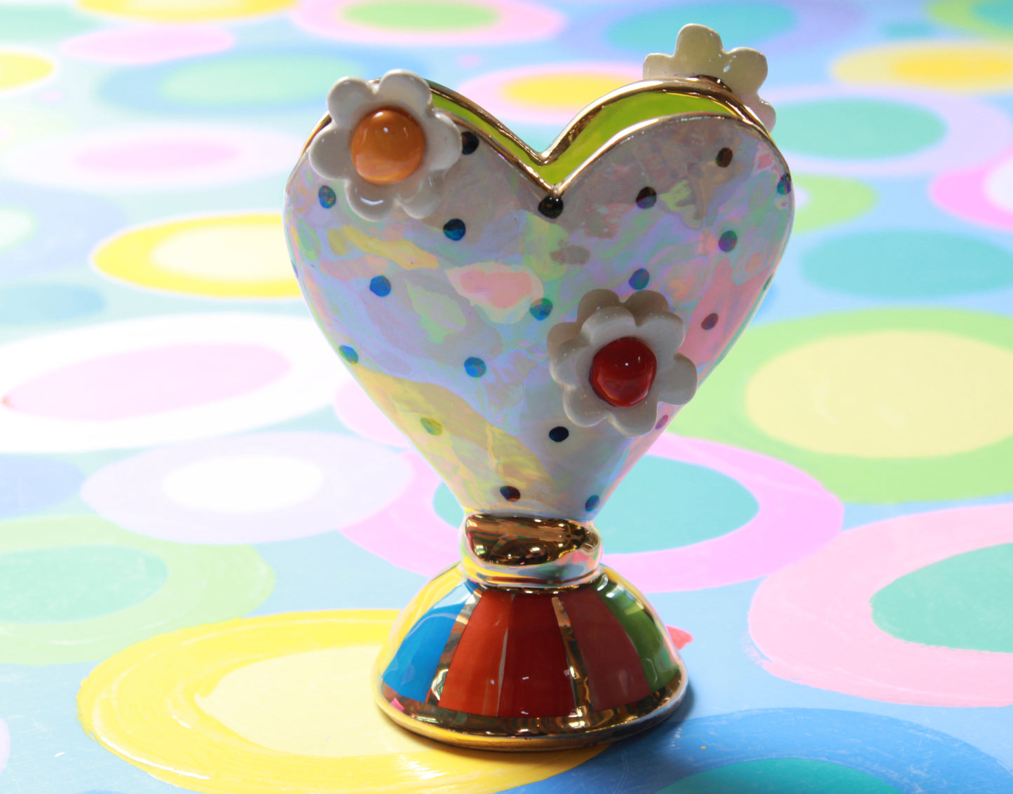 Daisy Studded Baby Heart vase