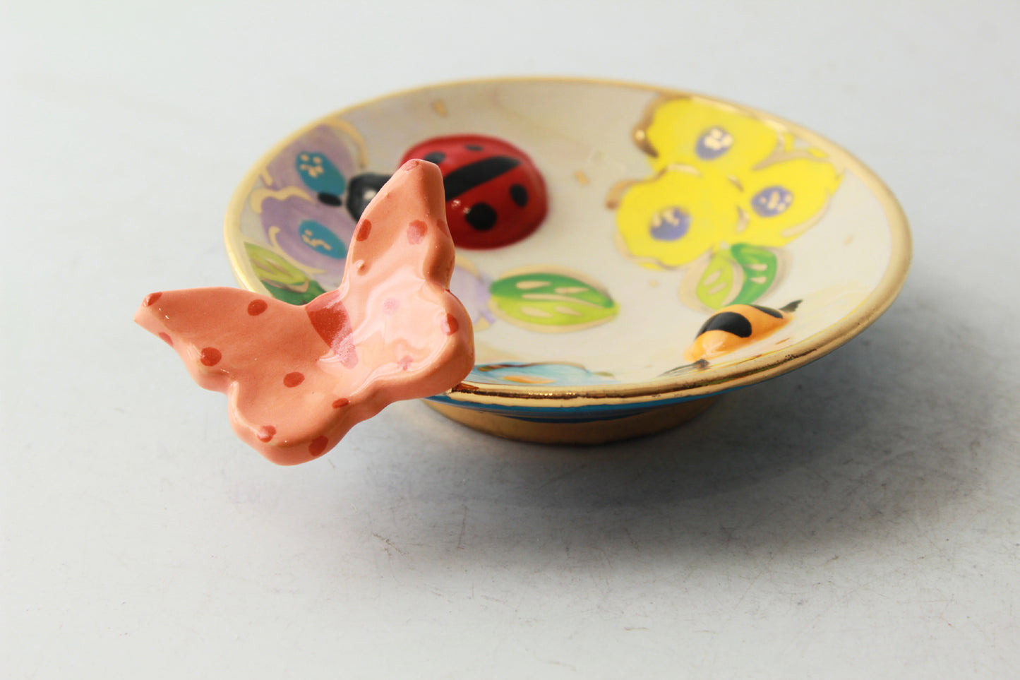 Bugs Saucer with Butterfly