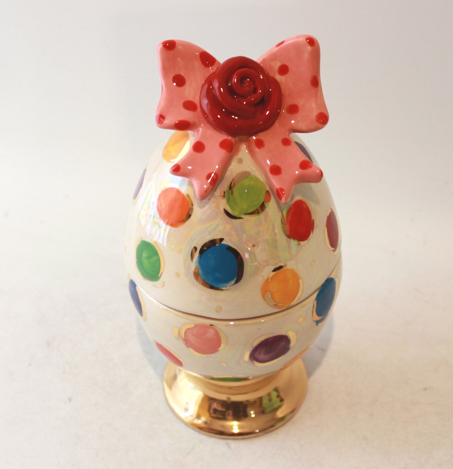 Easter Egg with Ribbony Bow and Rose in Coloured Dots
