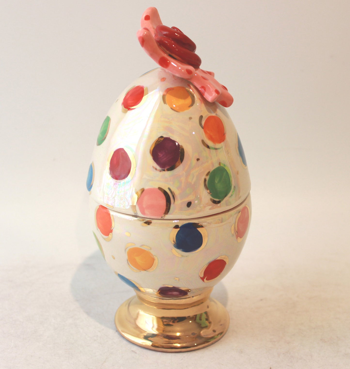 Easter Egg with Ribbony Bow and Rose in Coloured Dots