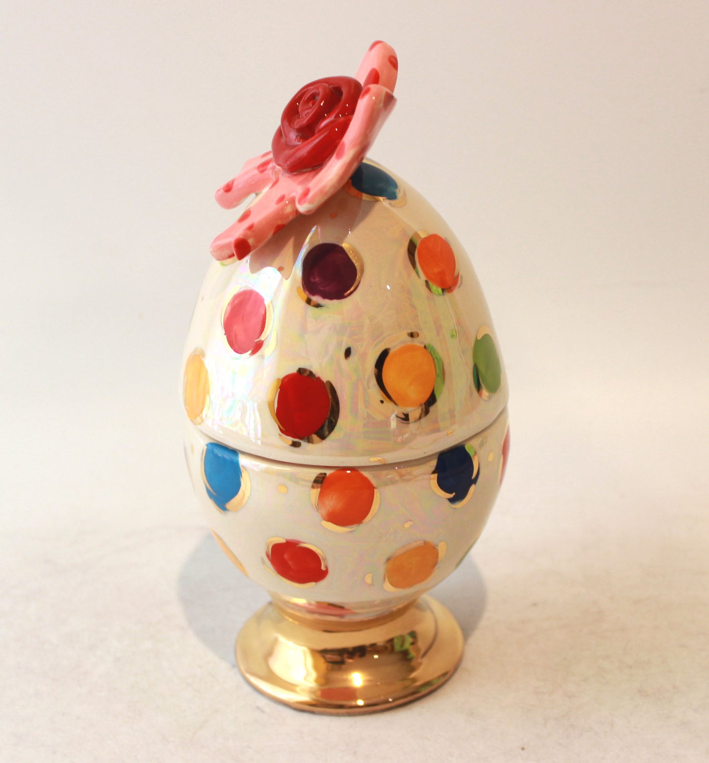 Easter Egg with Ribbony Bow and Rose in Coloured Dots