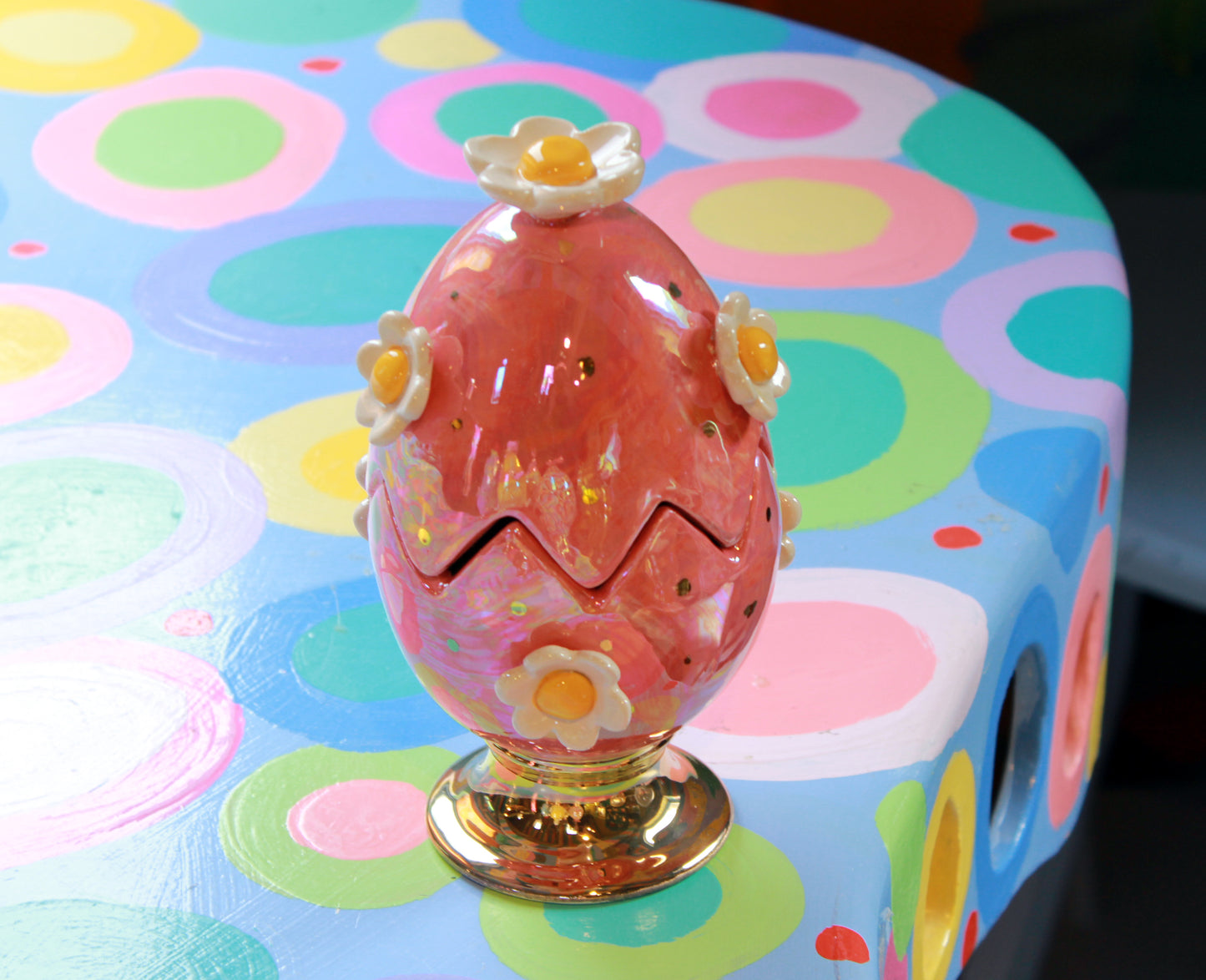 Daisy Studded Easter Egg Pink