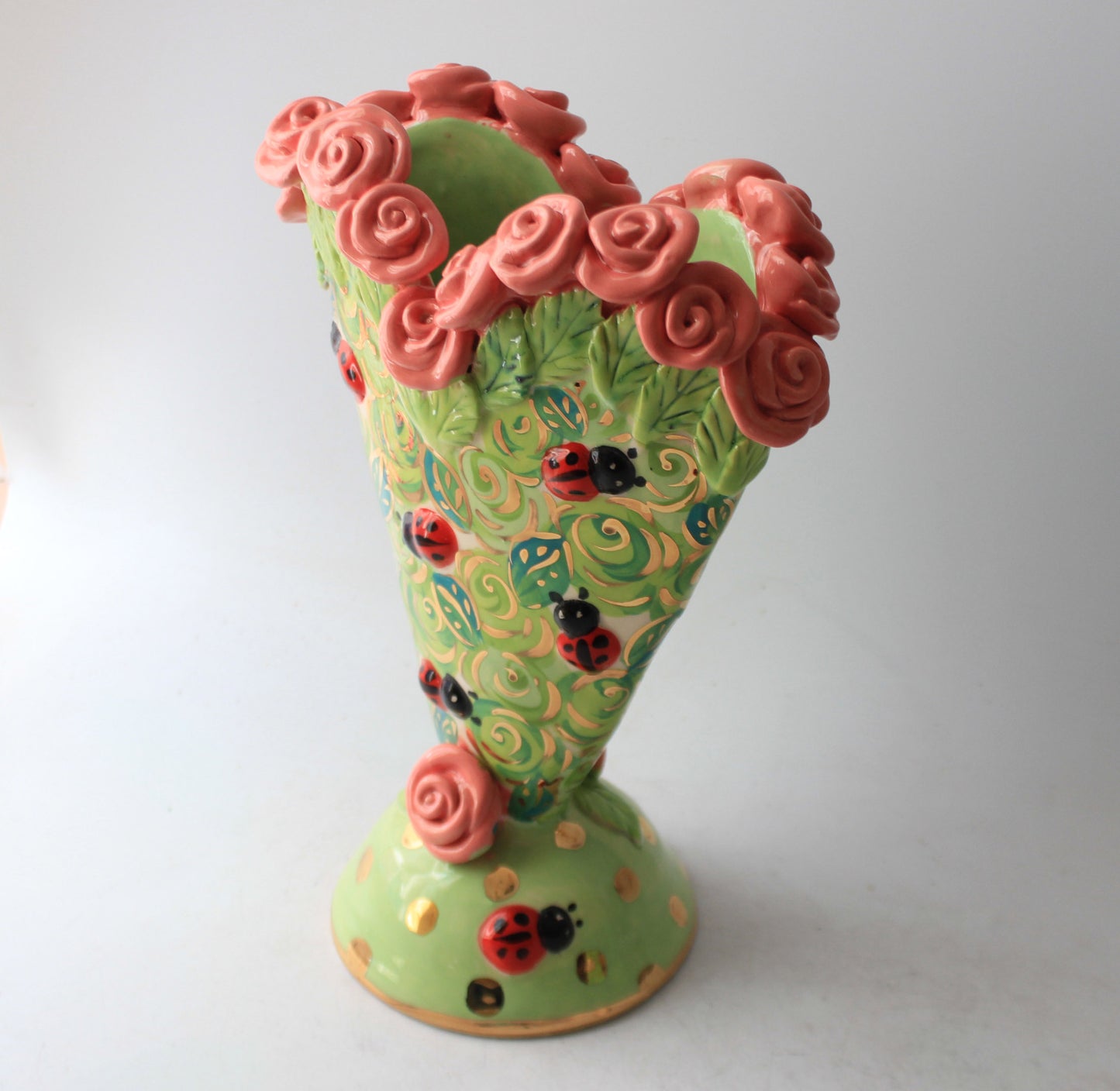 Small Rose Encrusted Heart Vase with Studded ladybirds Rosebush