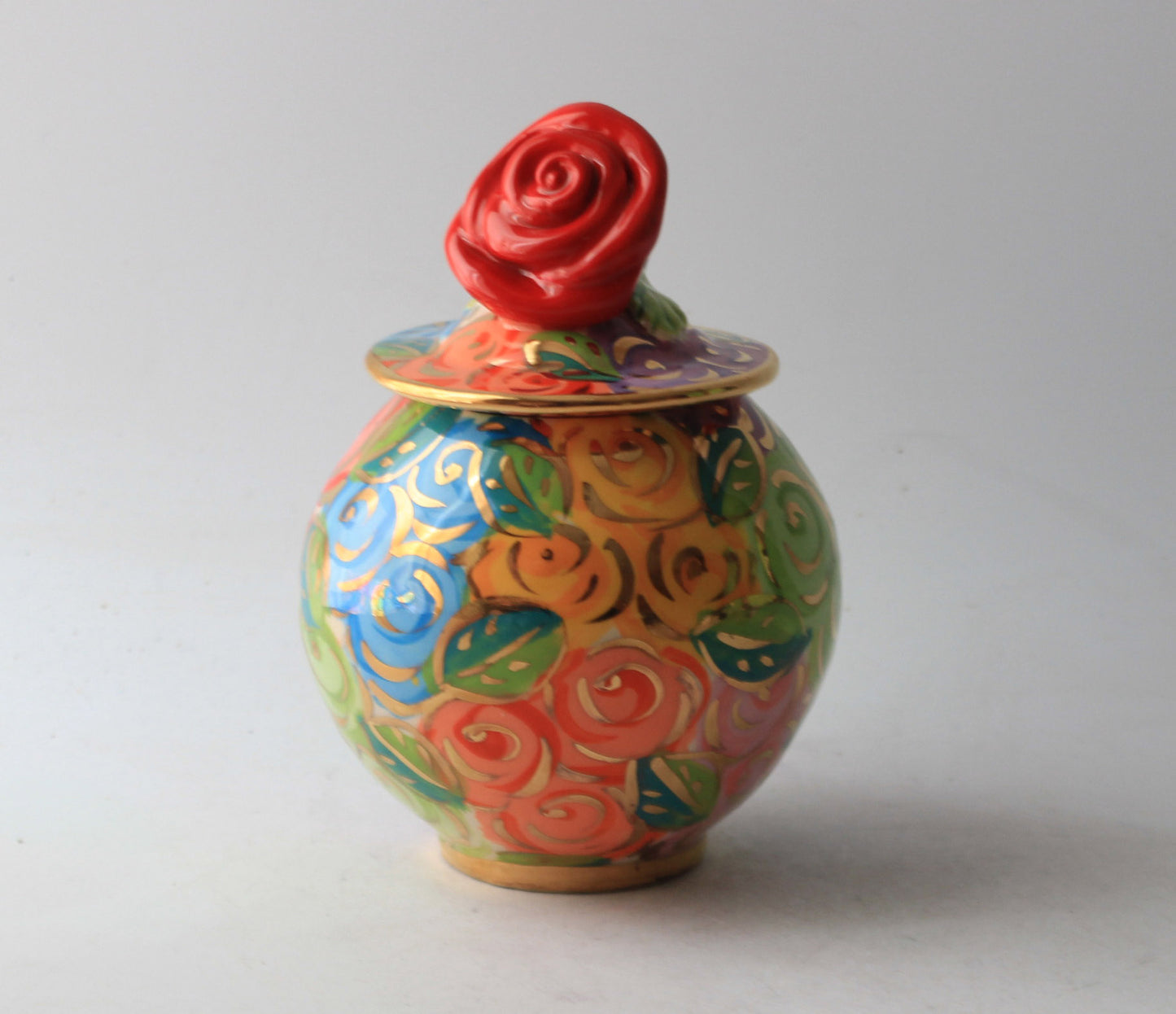 Tiny Lidded Pot Pastel Rosebush