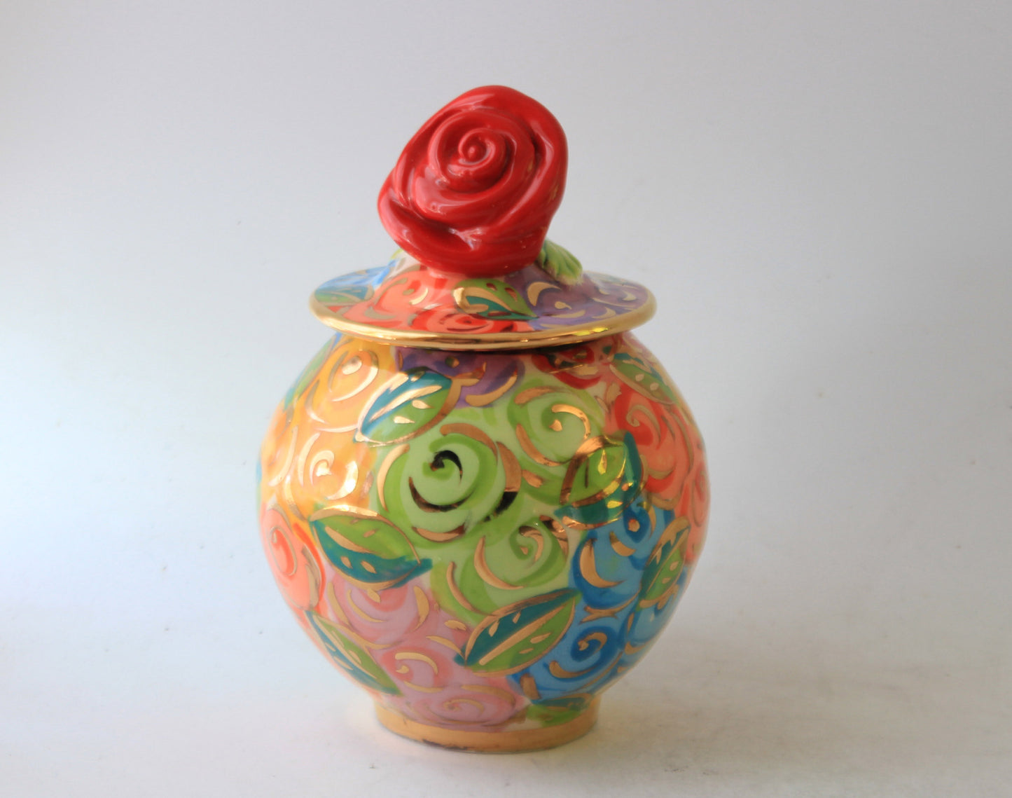 Tiny Lidded Pot Pastel Rosebush