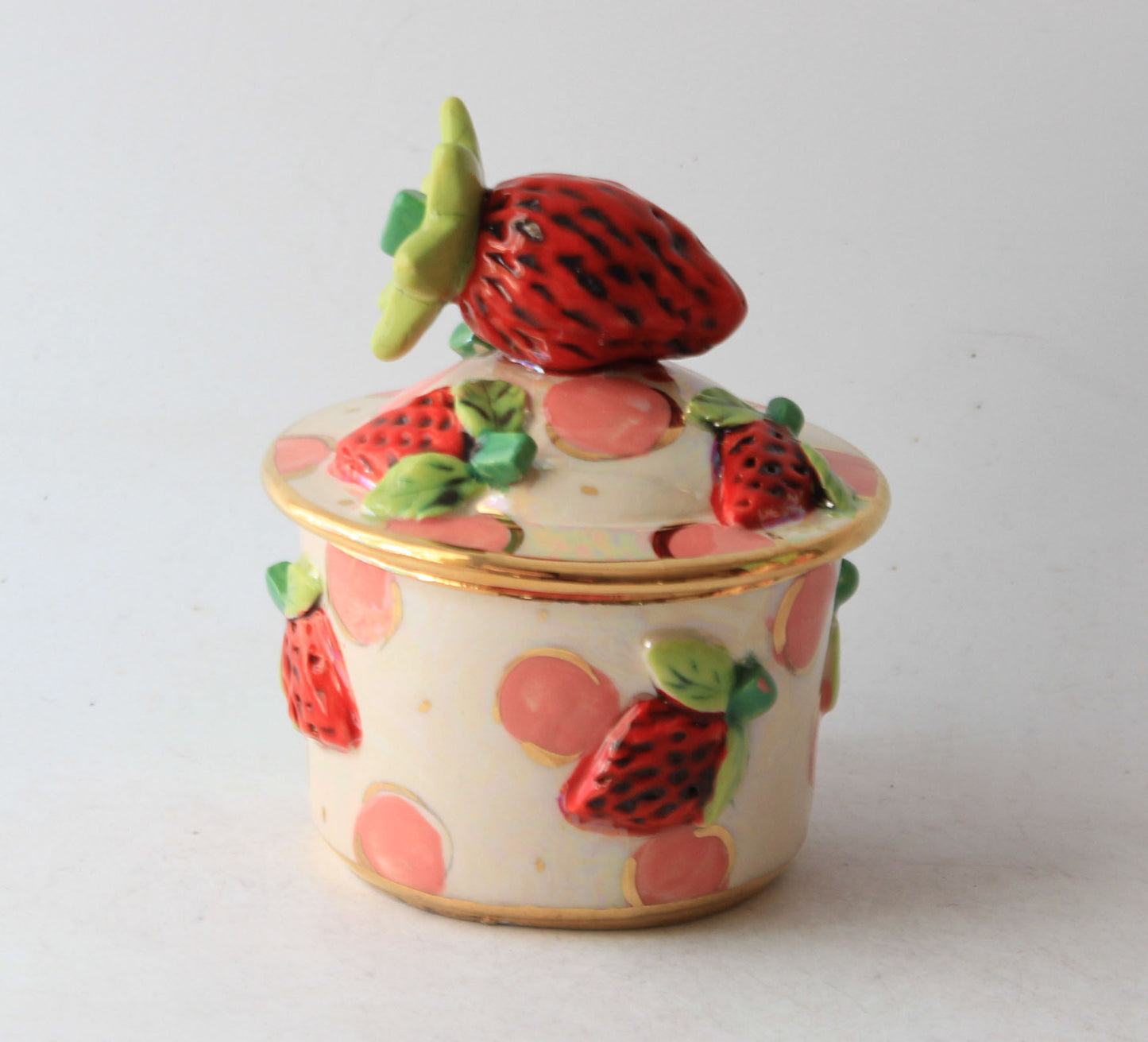 Tiny Strawberry Pot Dots