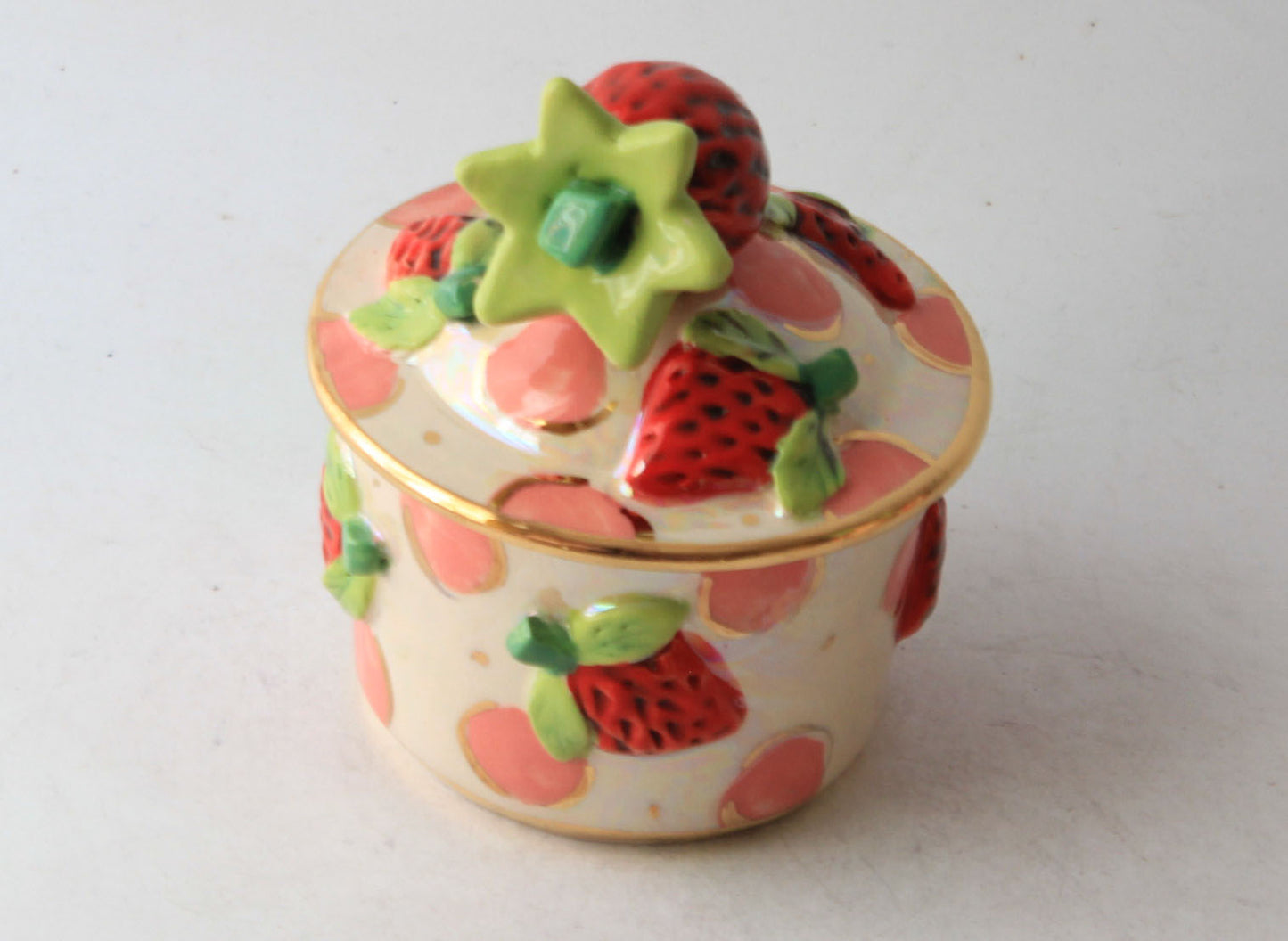 Tiny Strawberry Pot Dots
