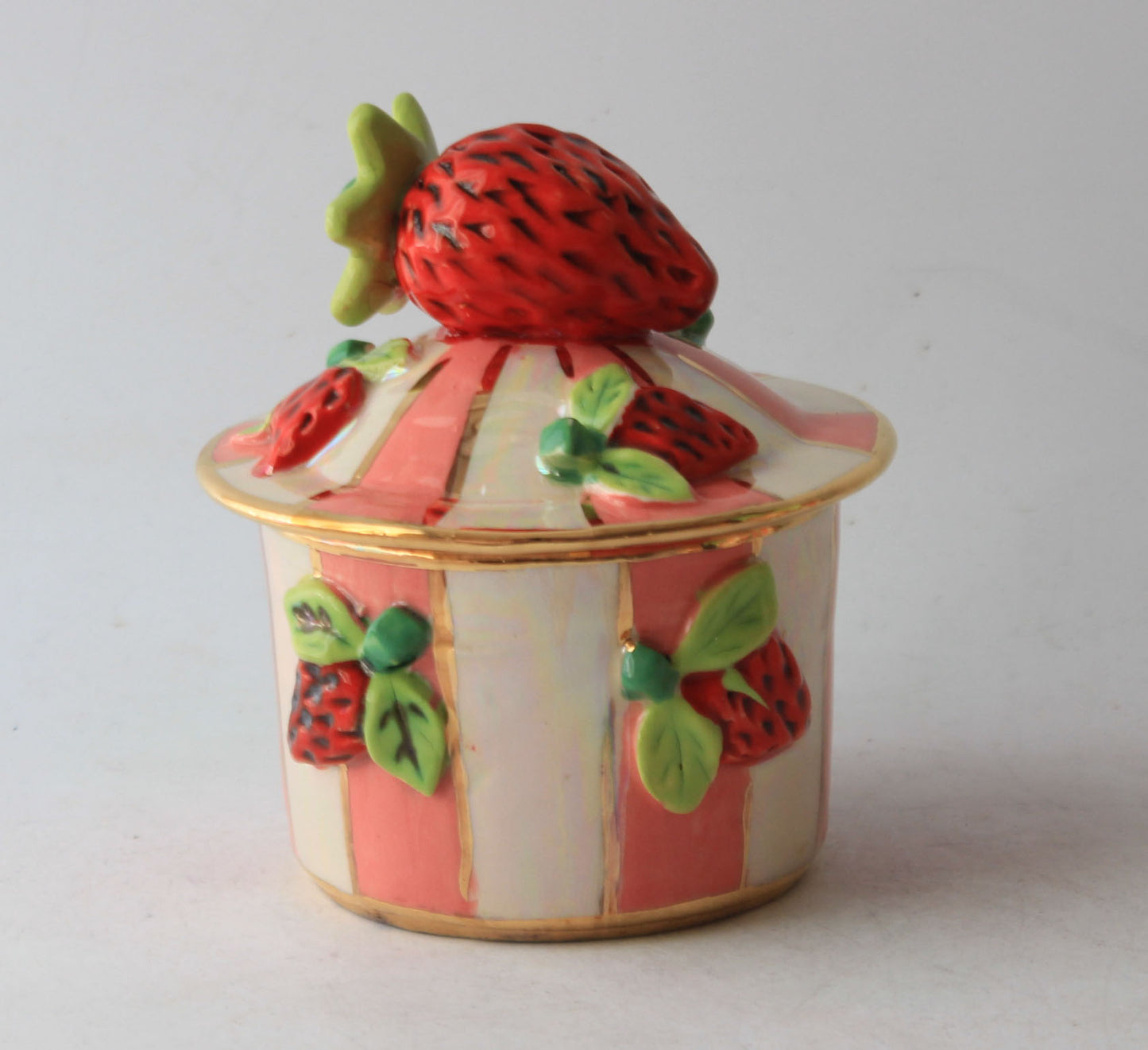 Tiny Strawberry Pot Stripes
