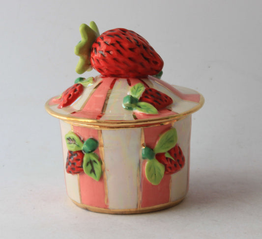 Tiny Strawberry Pot Stripes