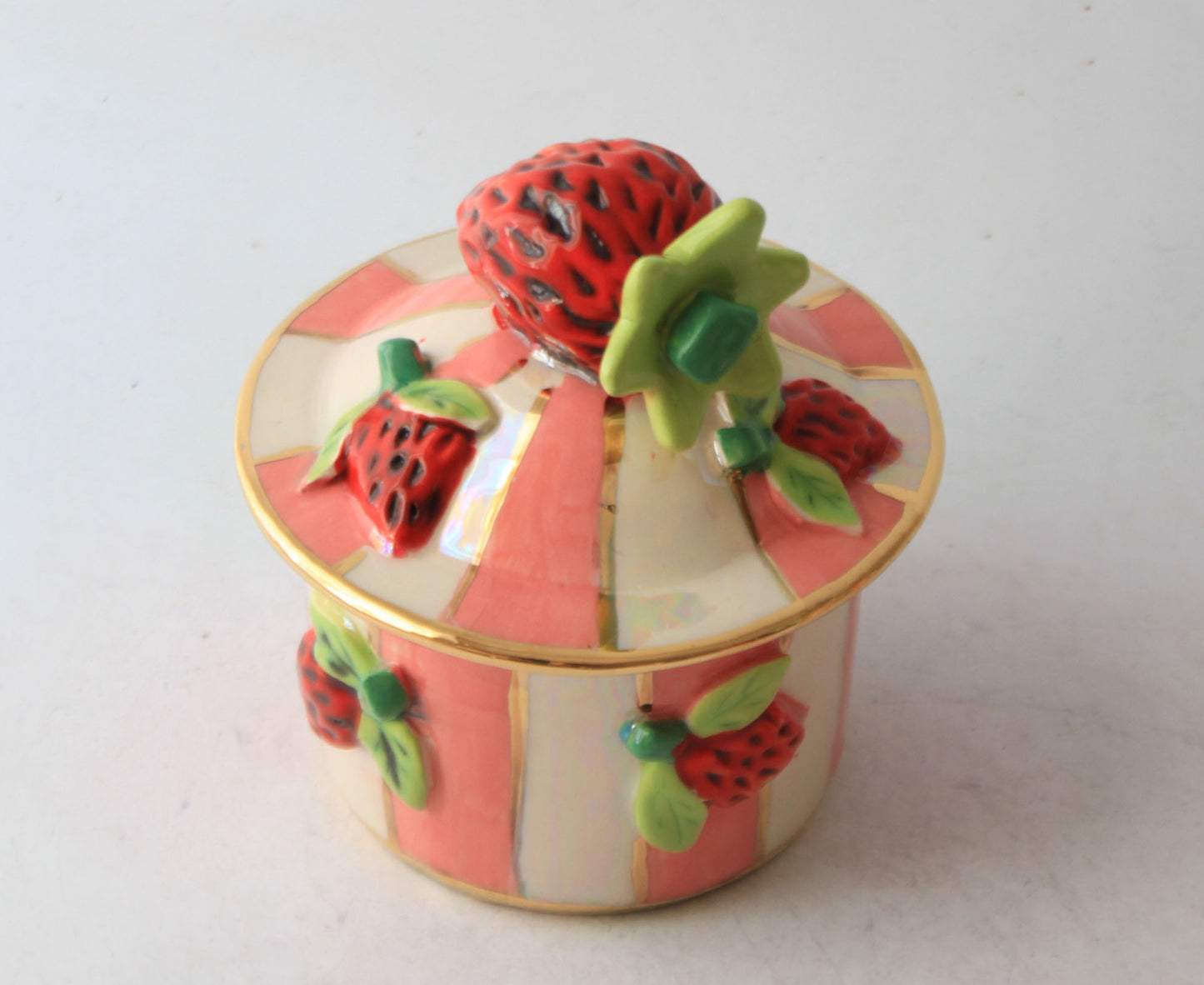 Tiny Strawberry Pot Stripes