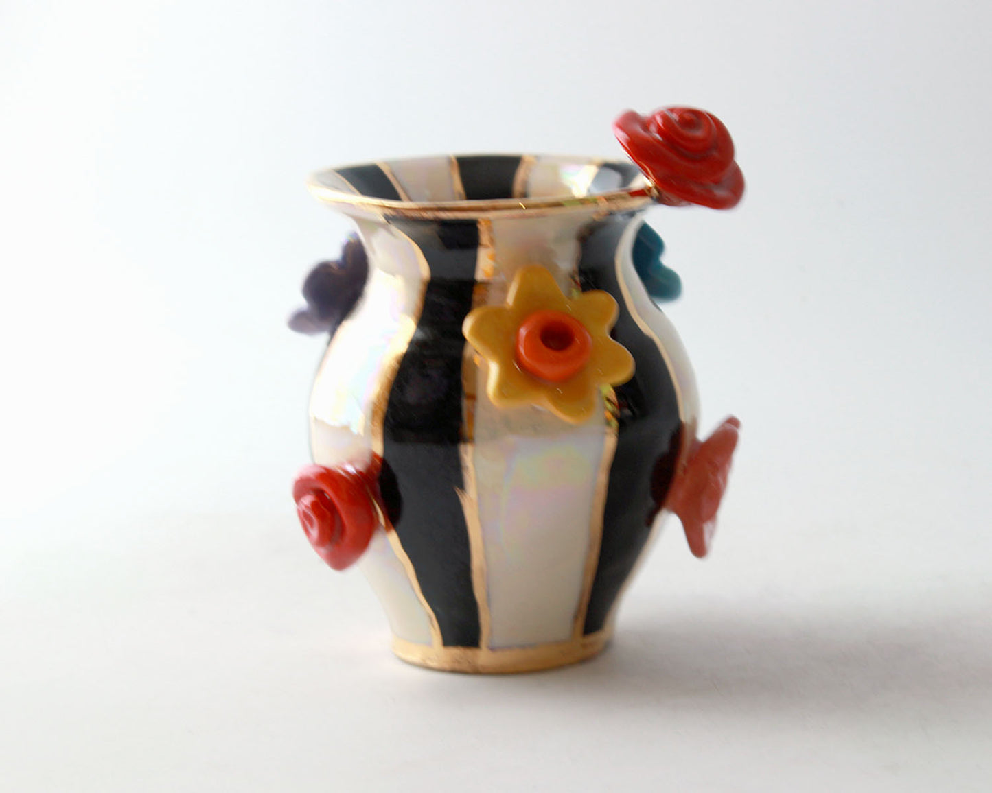 Tiny Flower Studded vase Black and White Stripe