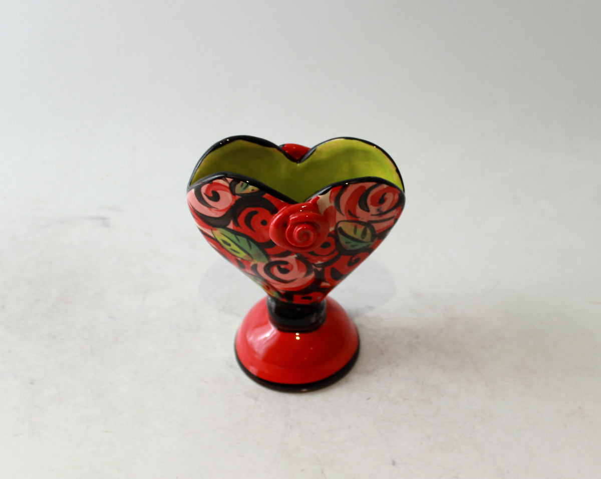 Baby Heart Vase in Red Rosebush