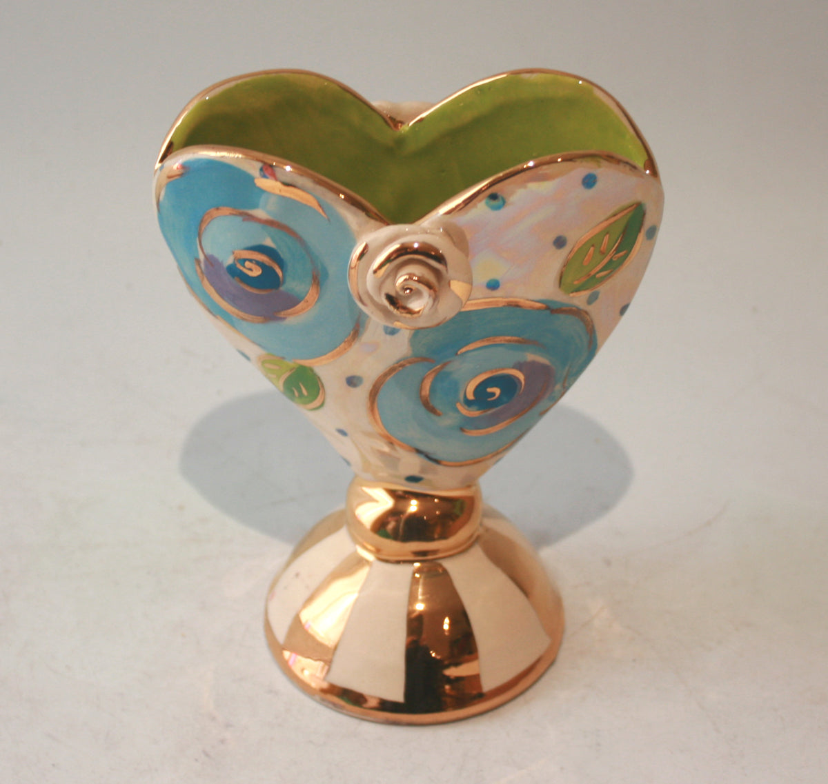 Baby Heart Vase in Gold New Rose on Blue Dots