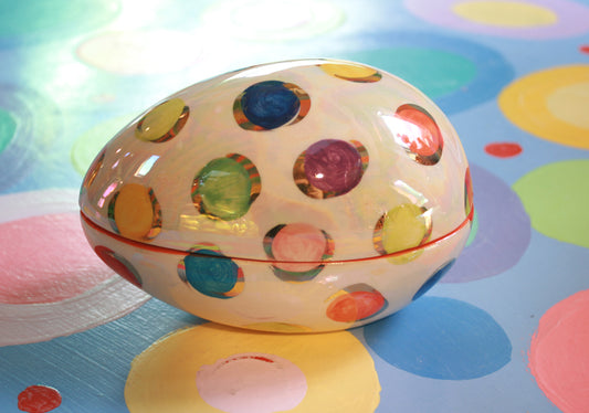 Easter Egg in Coloured Dot