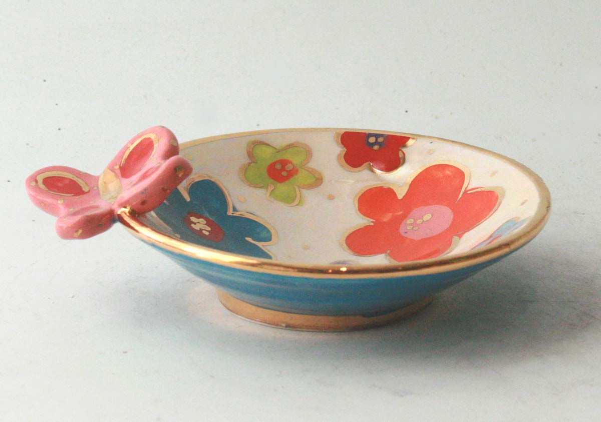 Butterfly Saucer in Daisy