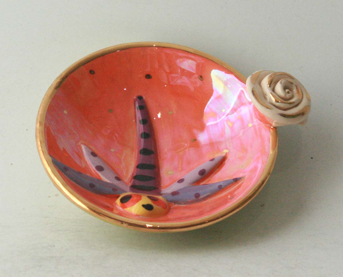 Dragonfly Saucer in Iridescent Pink