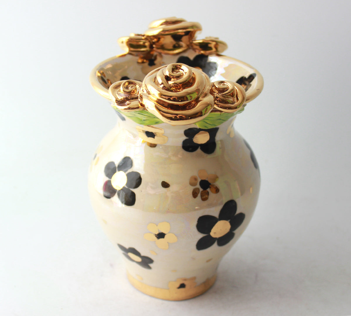 Small Fat Vase in Black and White Daisy
